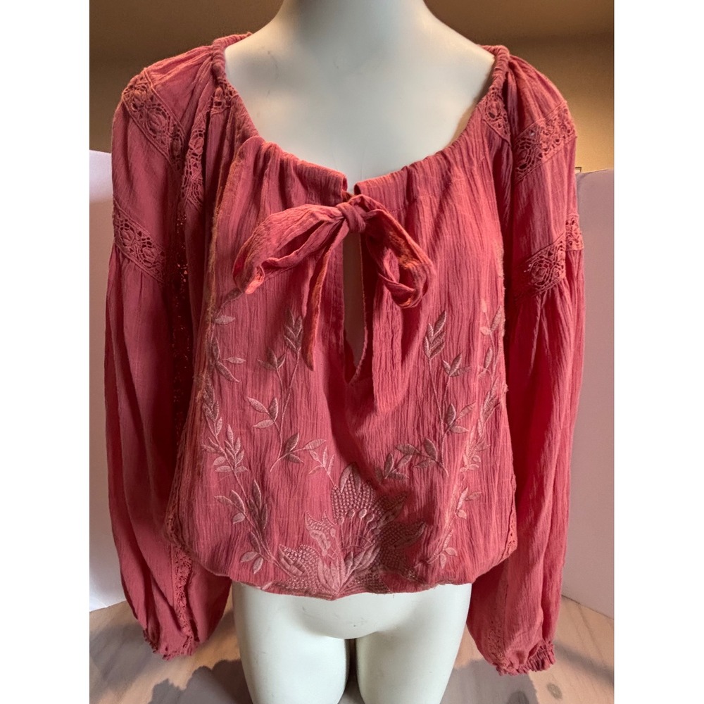 Free People Maria Maria Pink Embroidered Lace Insert Peasant Top‎ XS Crochet